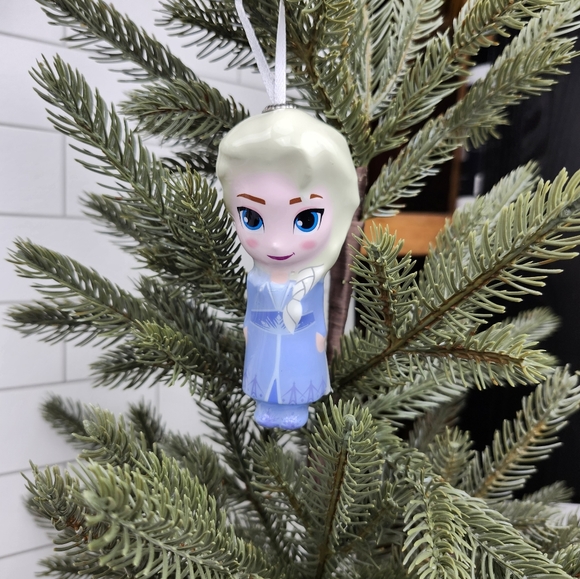 Holiday 222 Disney Princess Frozen Elsa Hallmark Decoupage Christmas